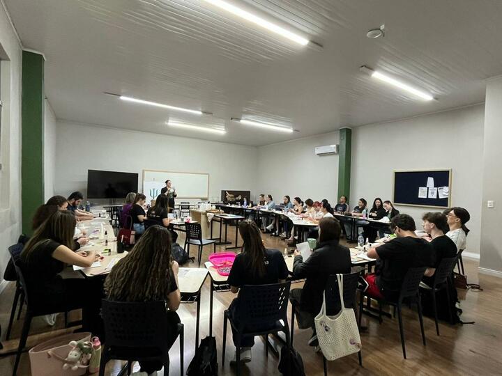  Curso de Psicologia promove oficina sobre literatura infantil como ferramenta de intervenção psicológica - FEMA