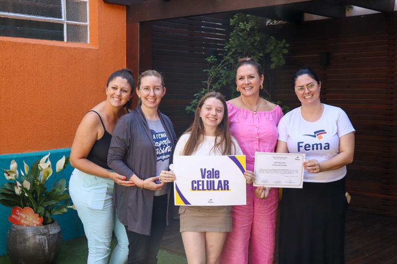 Melhores alunos do Ensino Fundamental e Médio da Escola FEMA - FEMA