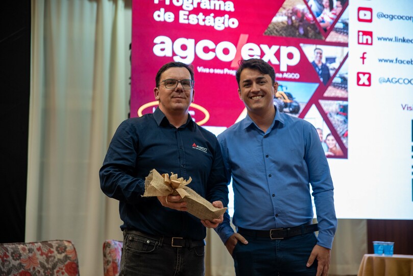 Acadêmicos da FEMA participam de palestra sobre inovação no agronegócio com diretor da AGCO - FEMA
