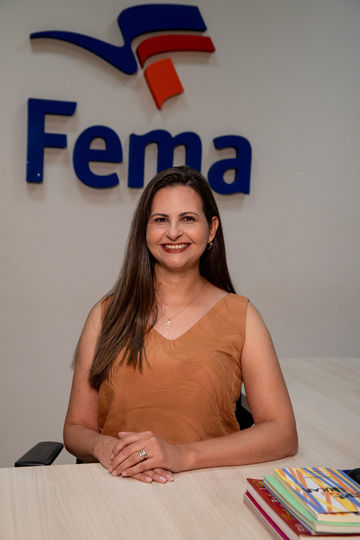 Mariel Haubert assume a Direção Geral das Faculdades FEMA - FEMA