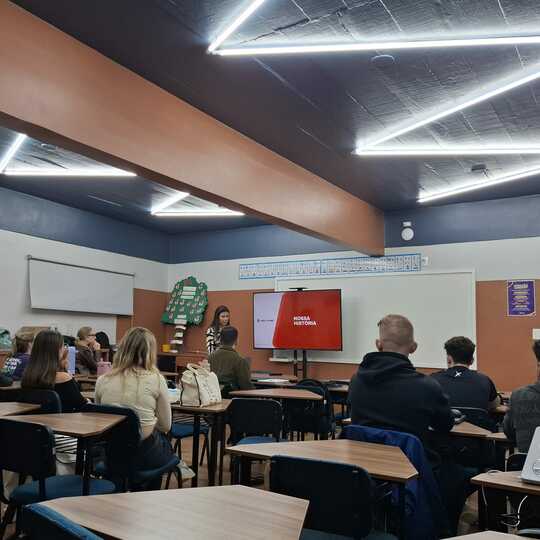 Aprendizado que conecta teoria e prática marca aula especial no curso de Administração - FEMA