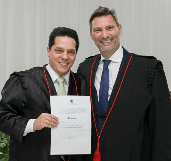 Professor da FEMA, Renê Carlos Schubert Junior, toma posse como Presidente da Subseção da OAB Santa Rosa para a Gestão 2025/2027. - FEMA