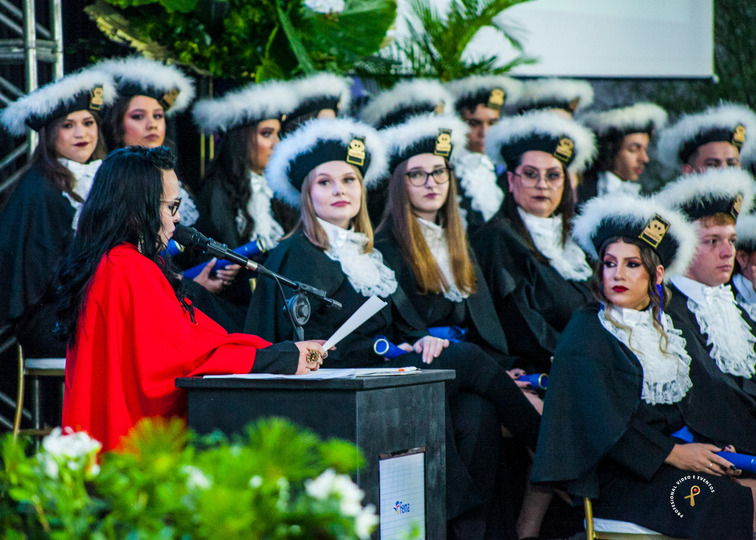 Evento de formatura da FEMAF reúne mais de 200 alunos no